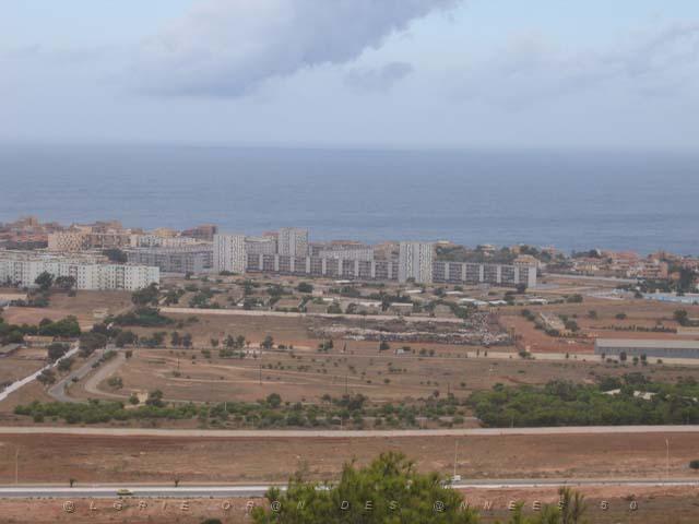 VOYAGE ORAN SEPTEMBRE 2006 236 14 sept. 06 - matin - ROUTE DE LA CORNICHE JUSQU AUX ANDALOUSES.JPG